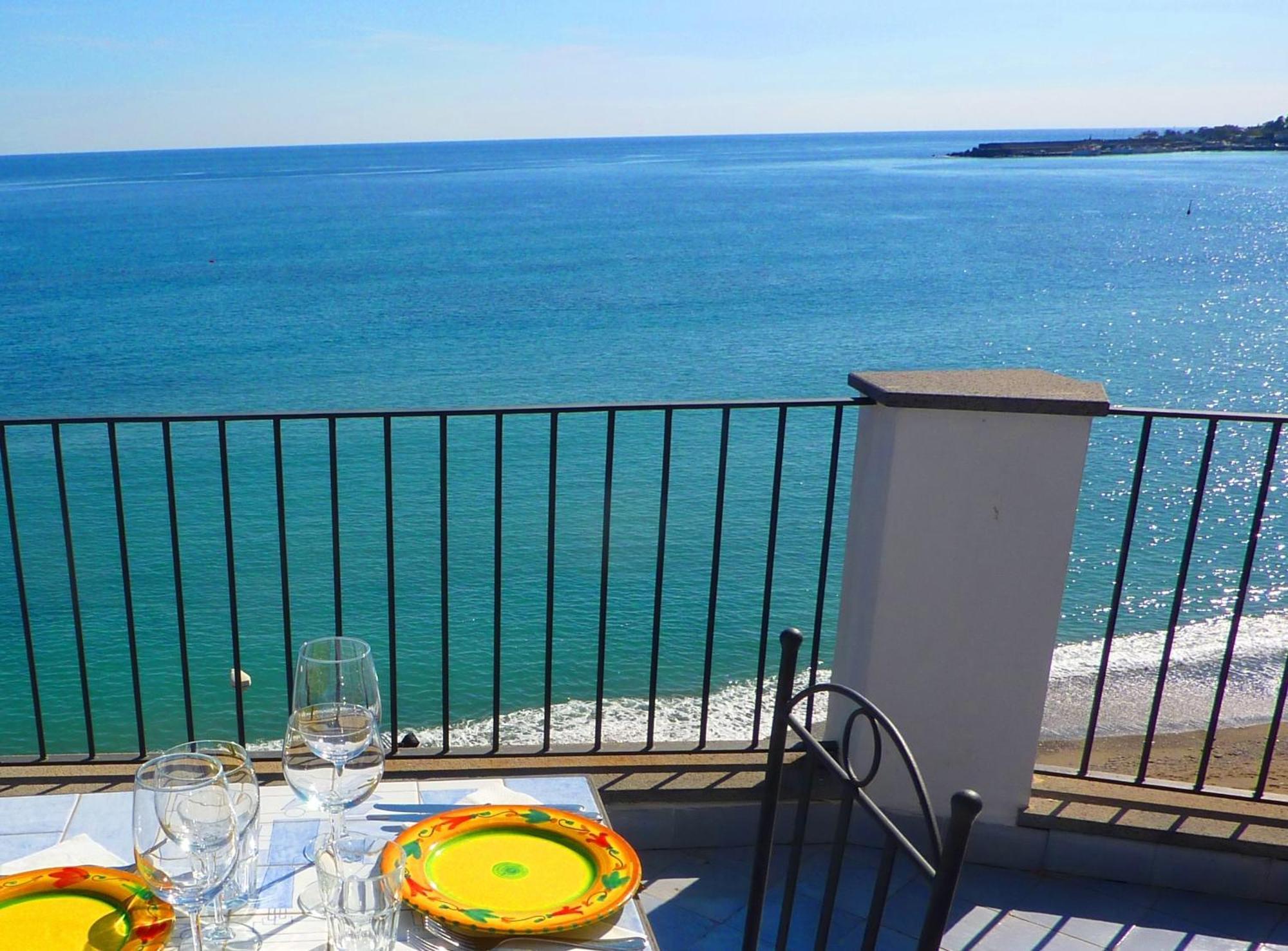 Hotel Palladio Giardini Naxos Exterior foto