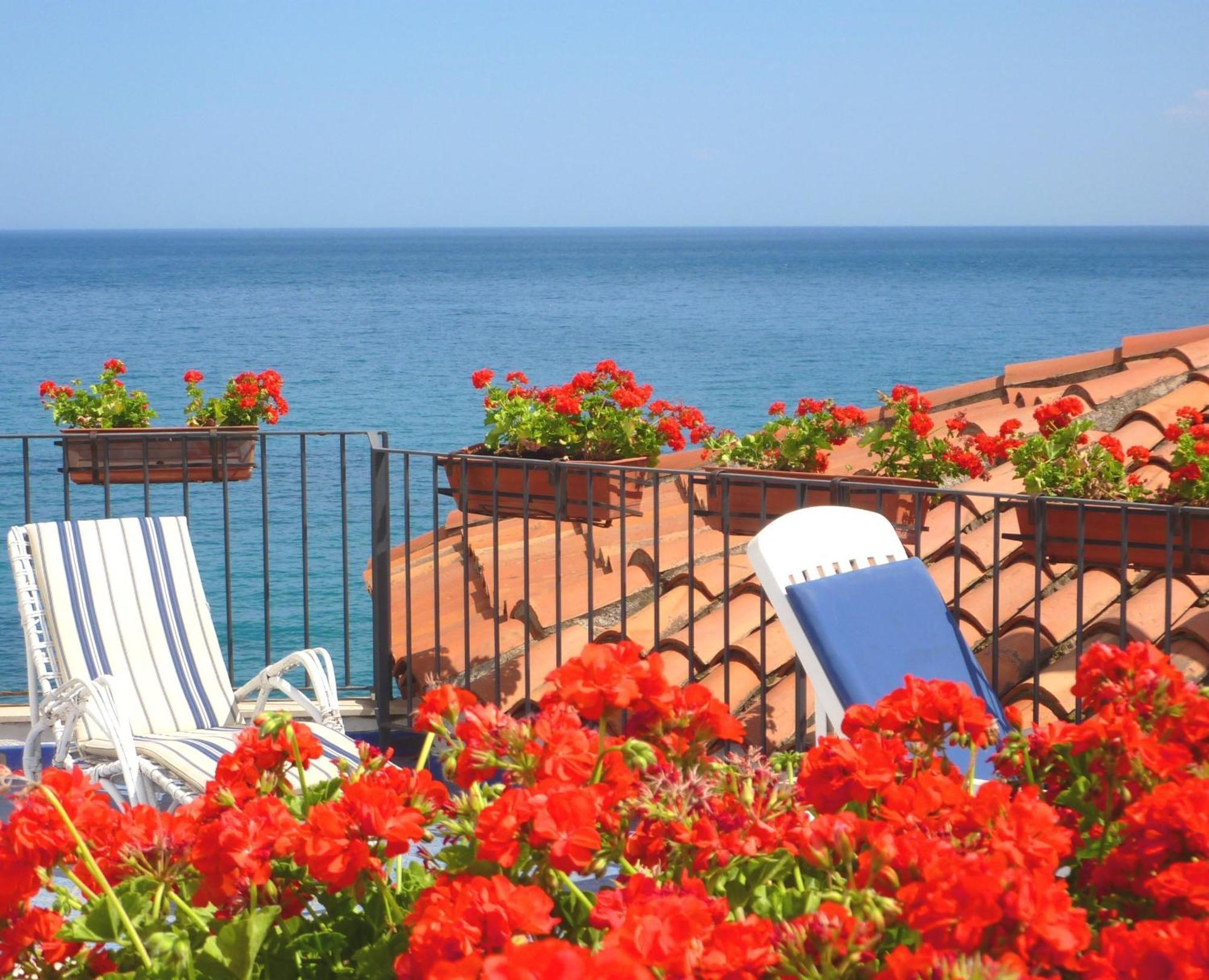 Hotel Palladio Giardini Naxos Exterior foto