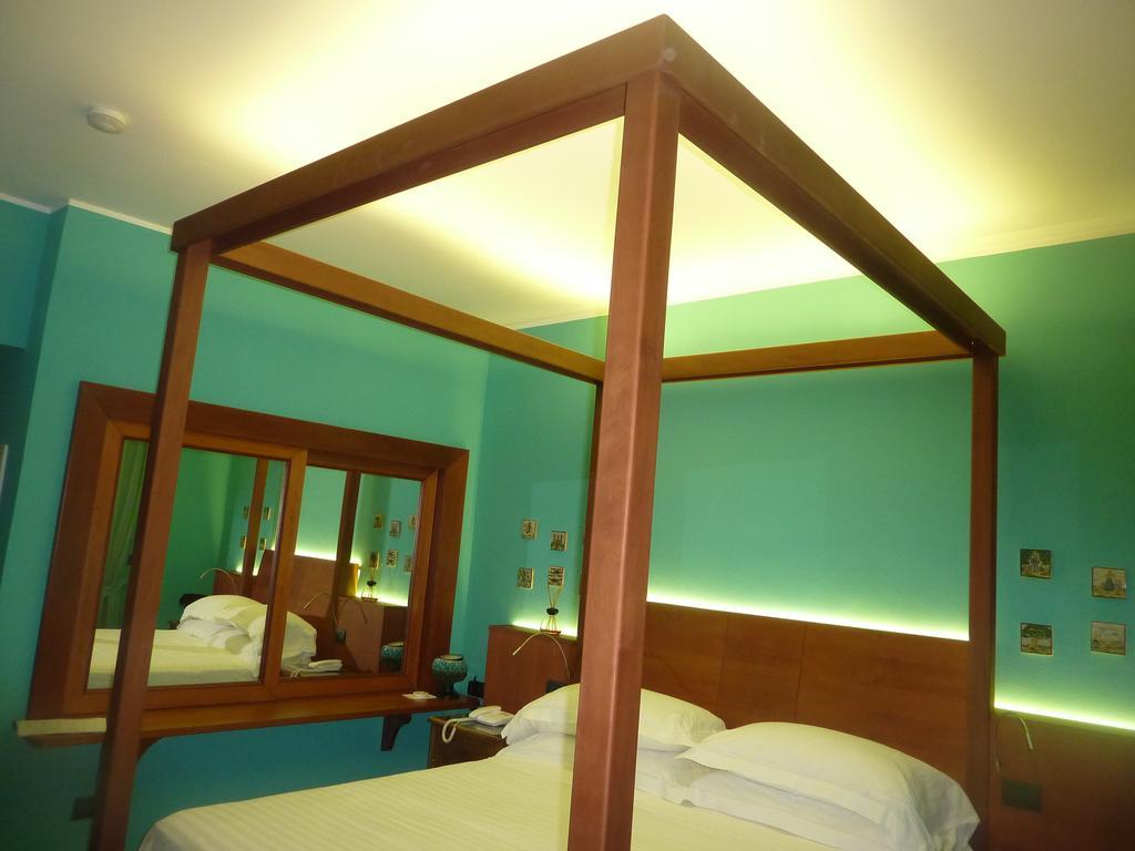 Hotel Palladio Giardini Naxos Cameră foto