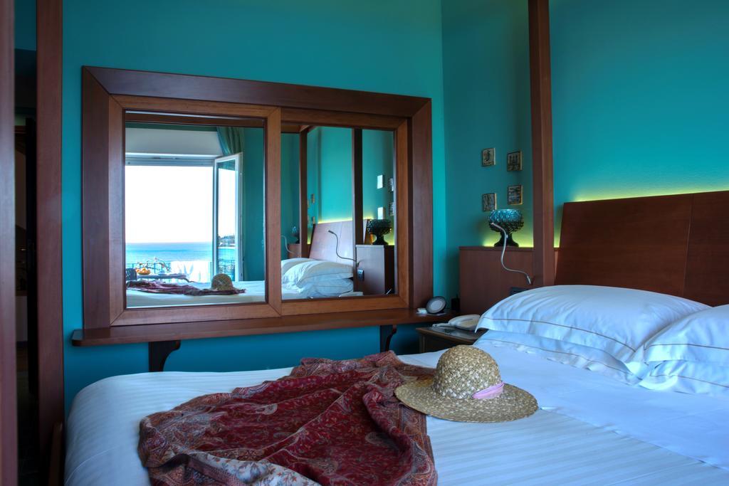 Hotel Palladio Giardini Naxos Exterior foto