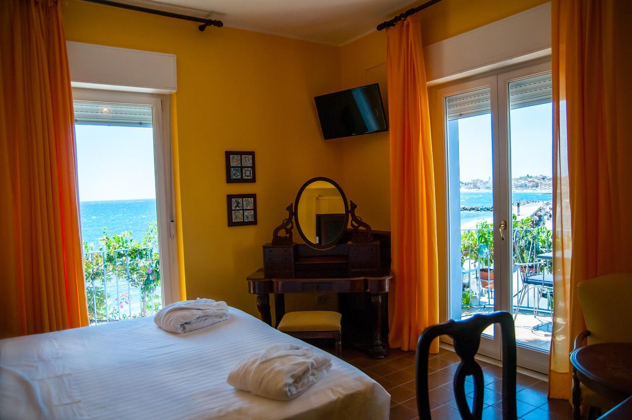 Hotel Palladio Giardini Naxos Exterior foto